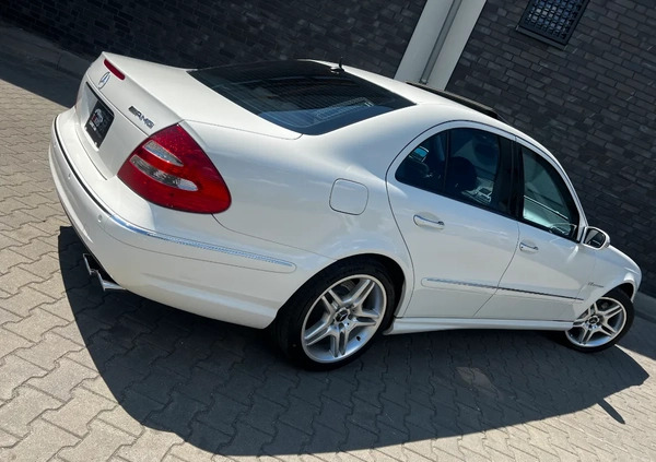 Mercedes-Benz Klasa E cena 98900 przebieg: 95000, rok produkcji 2004 z Katowice małe 301